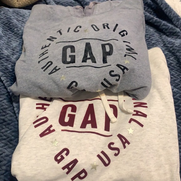 GAP Tops - Women’s Gap sweater bundle